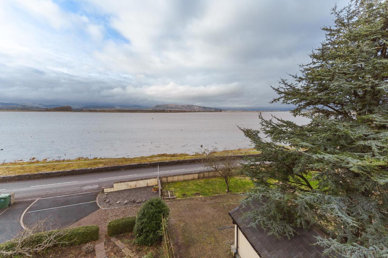 Watersedge Retreat, Views, Sunsets, Dogs Welcome Sandside  Exterior photo
