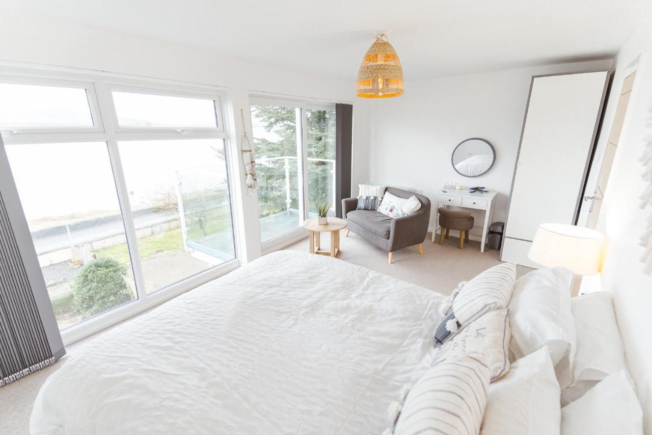 Watersedge Retreat, Views, Sunsets, Dogs Welcome Sandside  Exterior photo